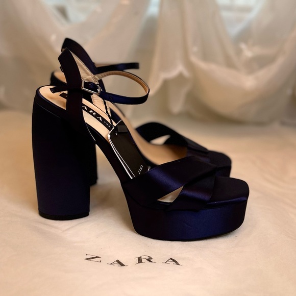 ZARA SATIN EFFECT CHUNKY
PLATFORM SANDALS - Picture 8 of 16